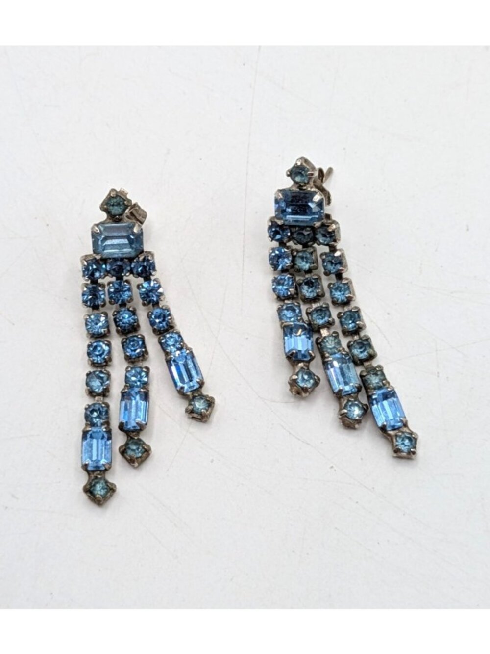Vintage Deco Blue Faceted Rhinestone Dangle Pierced Earrings 3 Strand 2" Drop